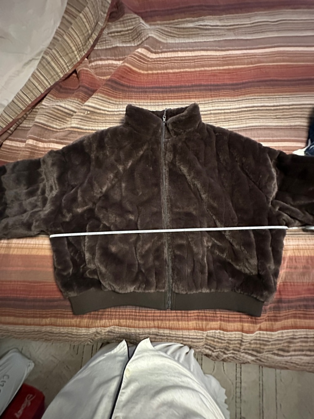 Aerie Offline Faux Fur Jacket“The Rundown” - Picture 7 of 12